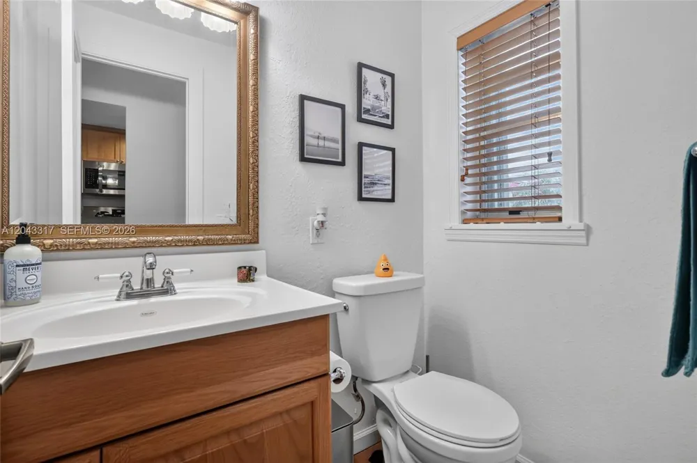 6705 Kendall Dr #312 Pinecrest, FL 33156