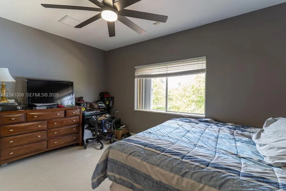 13370 SW 34th St Miami, FL 33175