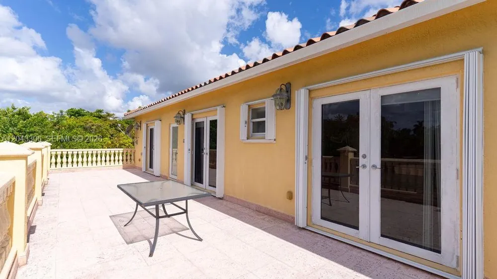 13370 SW 34th St Miami, FL 33175