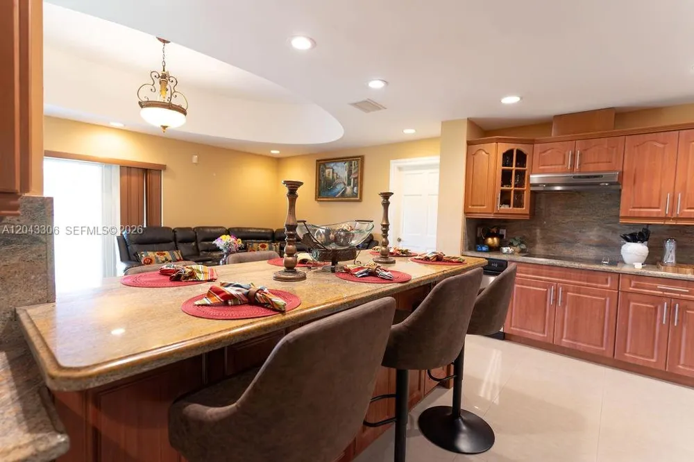 13370 SW 34th St Miami, FL 33175