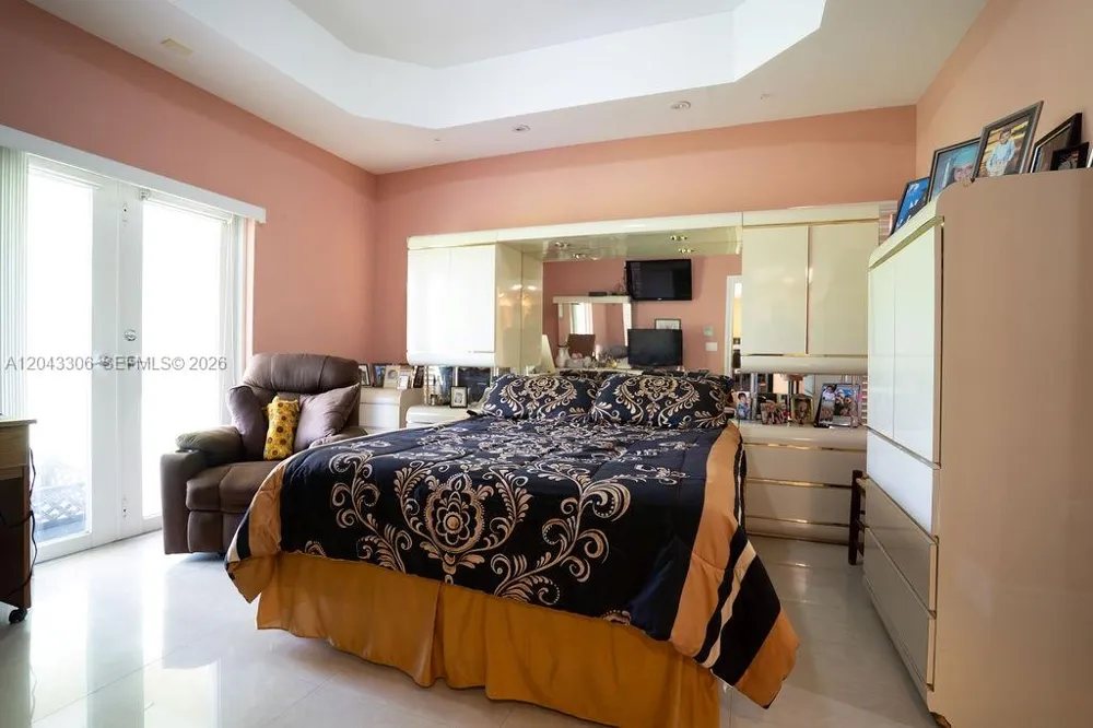 13370 SW 34th St Miami, FL 33175