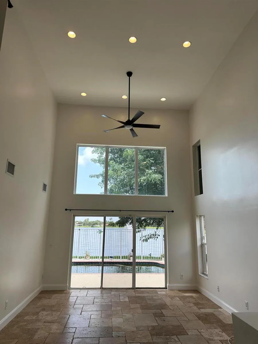 5220 NW 53rd Avenue Coconut Creek, FL 33073