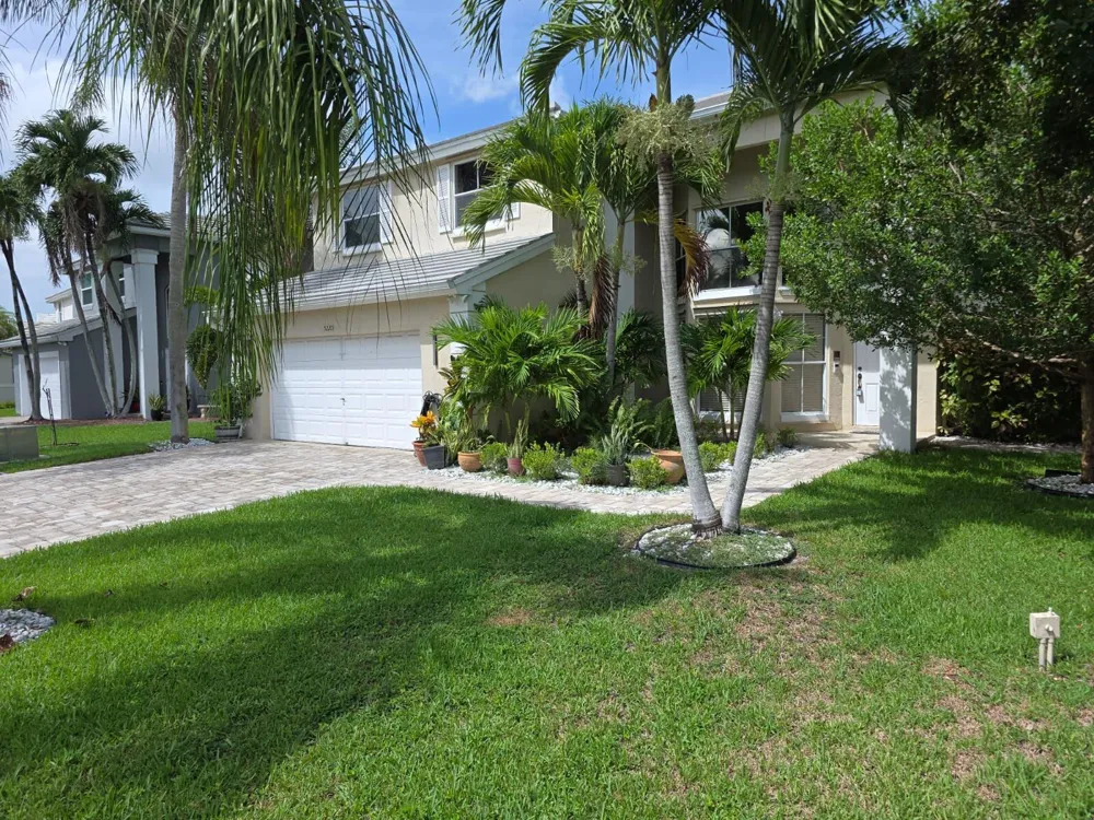 5220 NW 53rd Avenue Coconut Creek, FL 33073