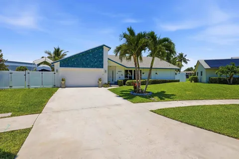 1401 SW 28th Terrace