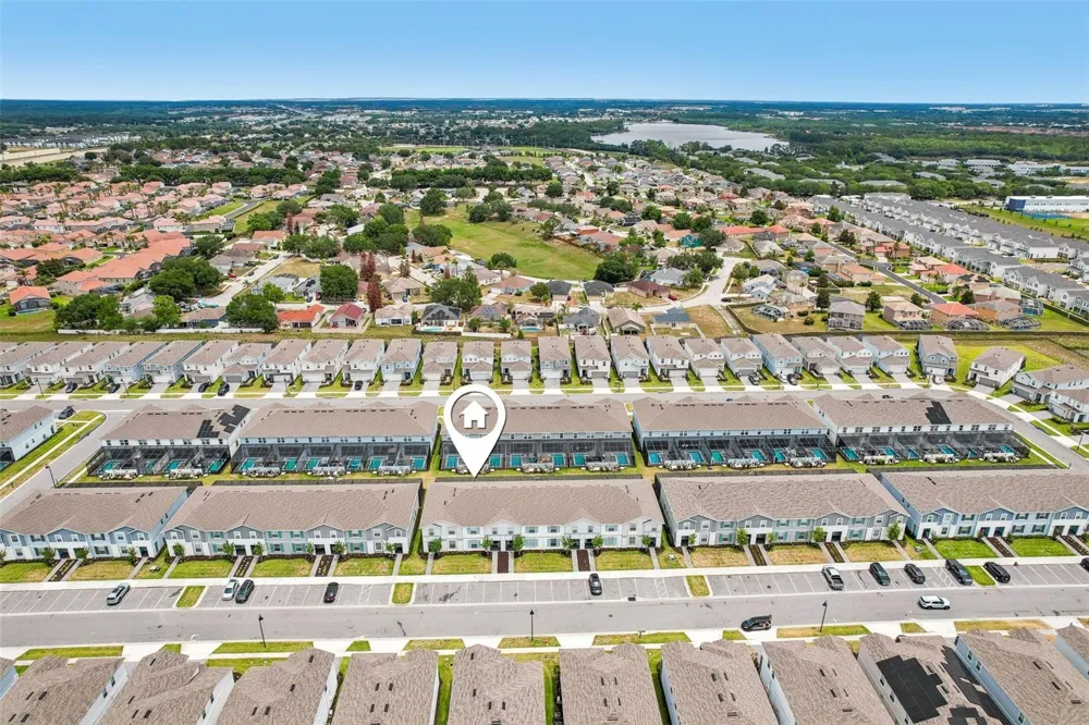 4290 LANA AVENUE Davenport, FL 33897