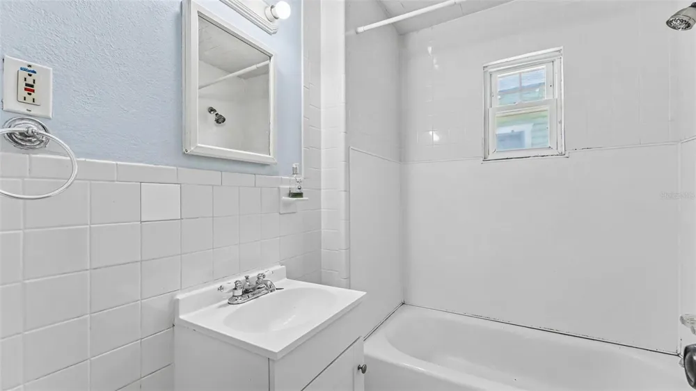 506 S MCKAY AVENUE Lakeland, FL 33801