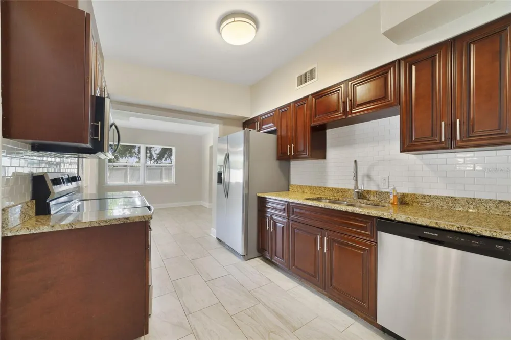 1117 NEUSE AVENUE Orlando, FL 32804