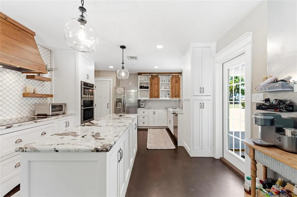 2515 49TH STREET Sarasota, FL 34234