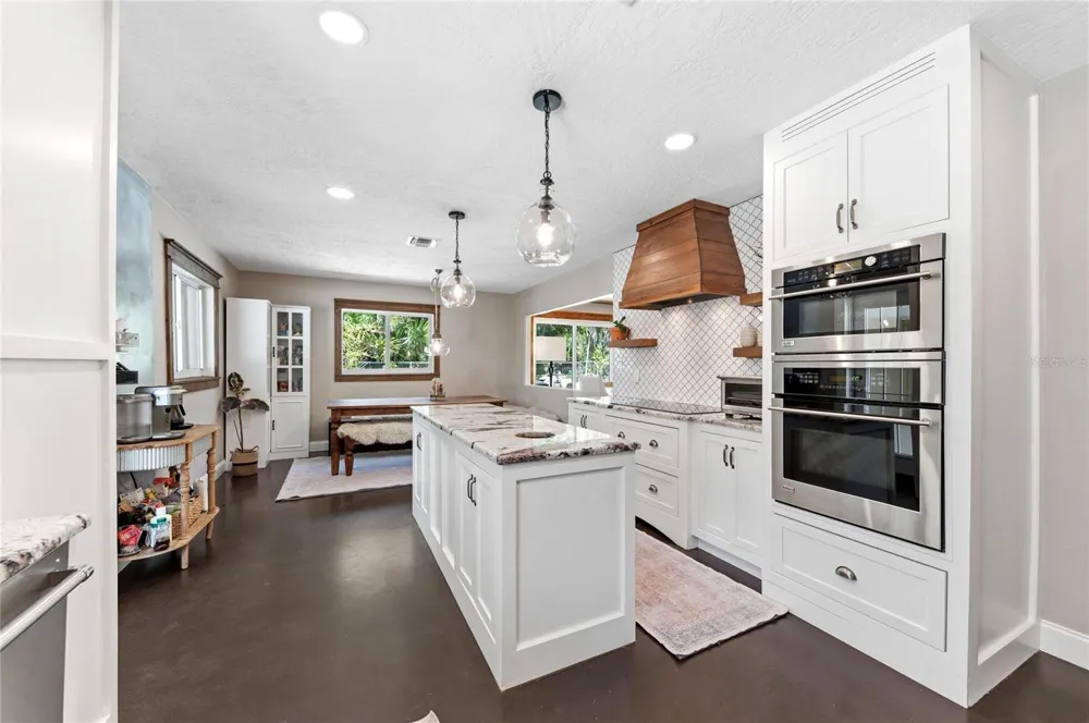 2515 49TH STREET Sarasota, FL 34234