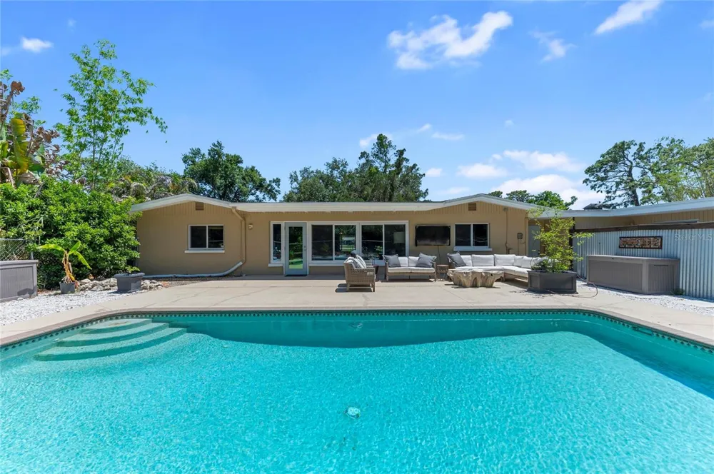 2515 49TH STREET Sarasota, FL 34234