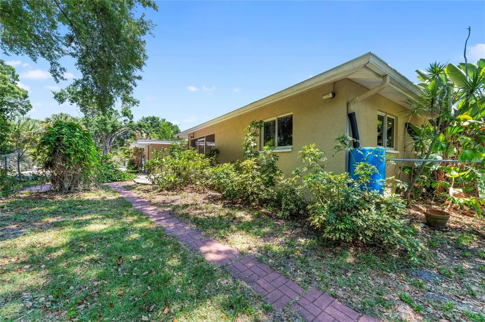 2515 49TH STREET Sarasota, FL 34234