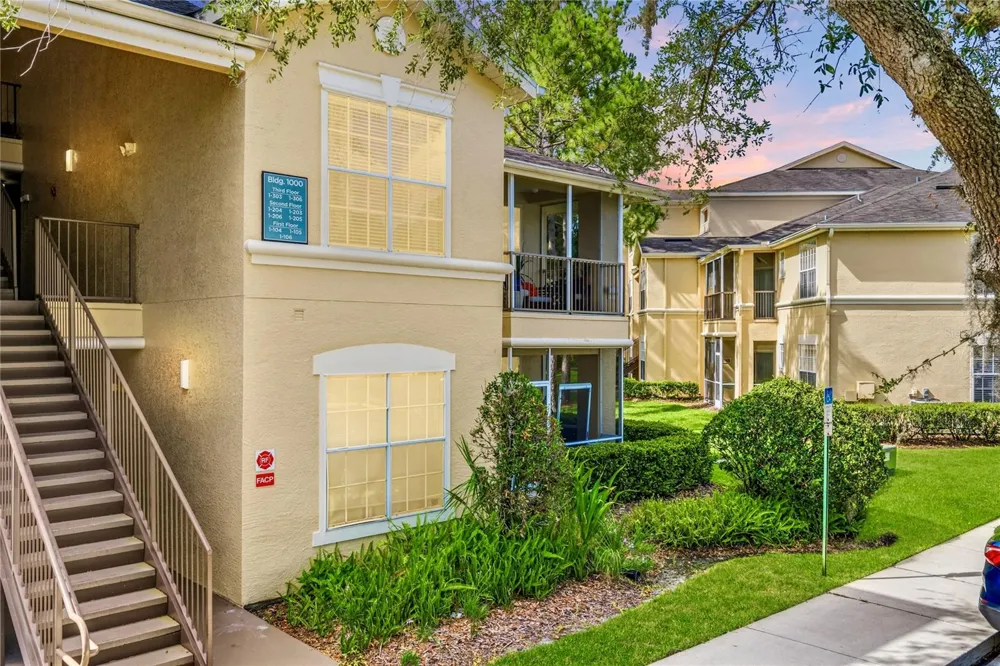 5125 PALM SPRINGS BOULEVARD #1204 Tampa, FL 33647