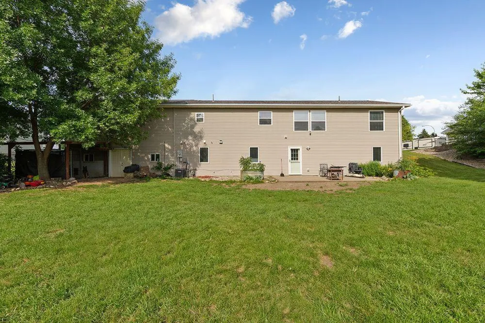 228 Plum Run Le Sueur, MN 56058