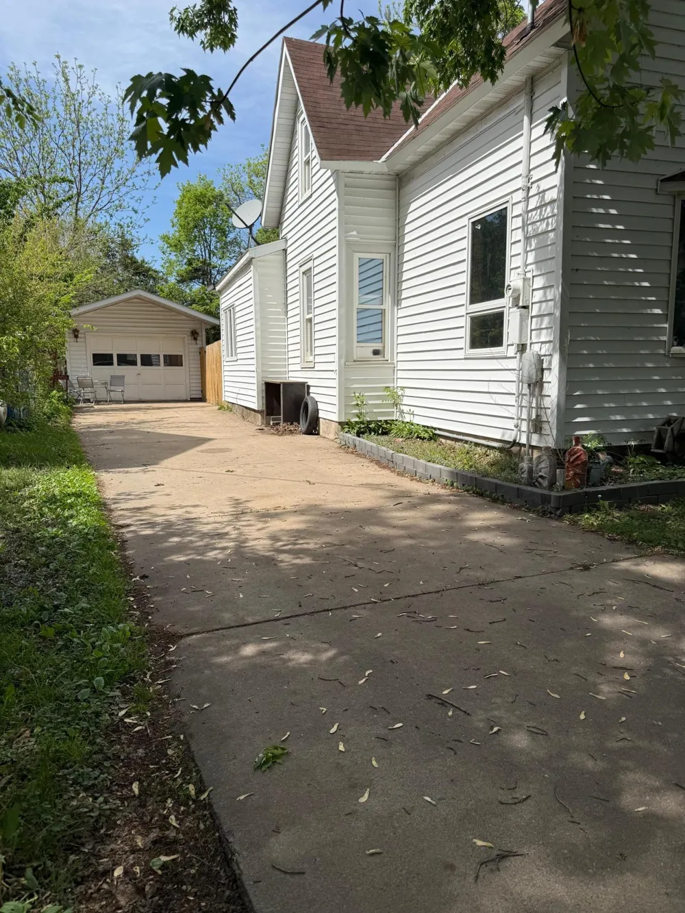 106 W 5th Street Cochrane, WI 54622
