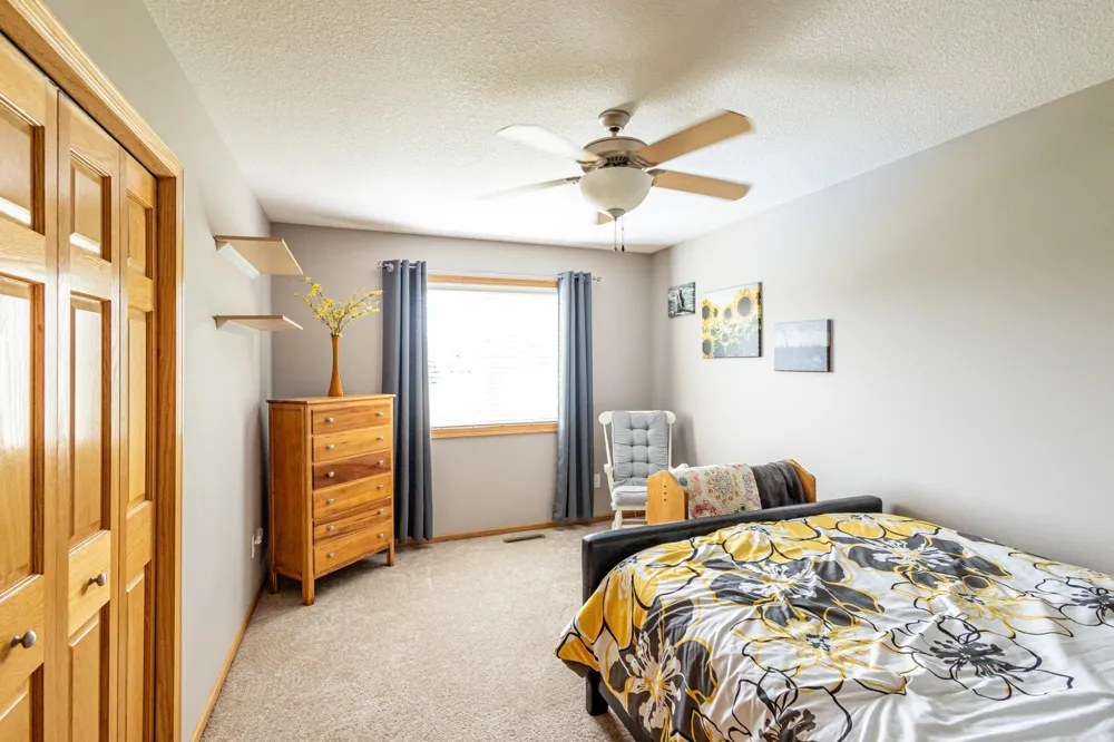 2448 160th Lane NE Ham Lake, MN 55304