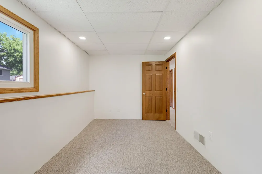 7337 116th Place Champlin, MN 55316