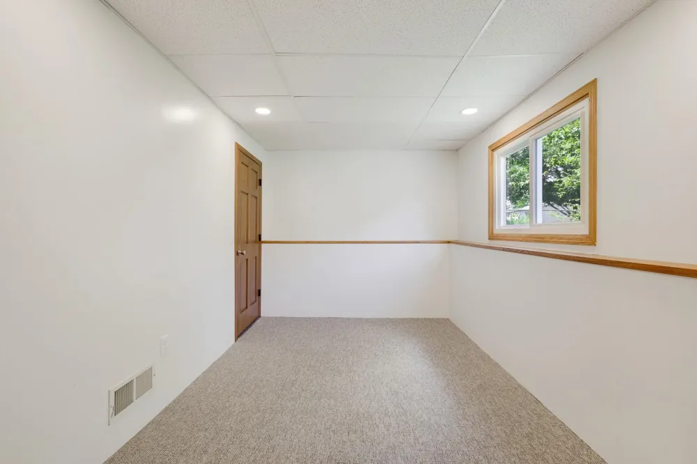 7337 116th Place Champlin, MN 55316