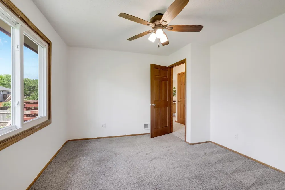 7337 116th Place Champlin, MN 55316