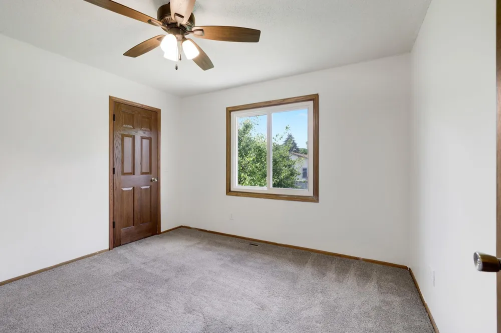 7337 116th Place Champlin, MN 55316