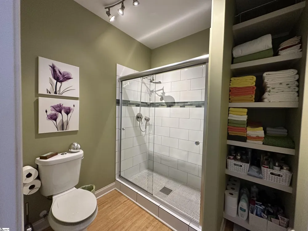 933 Benchmark Drive Wellford, SC 29385