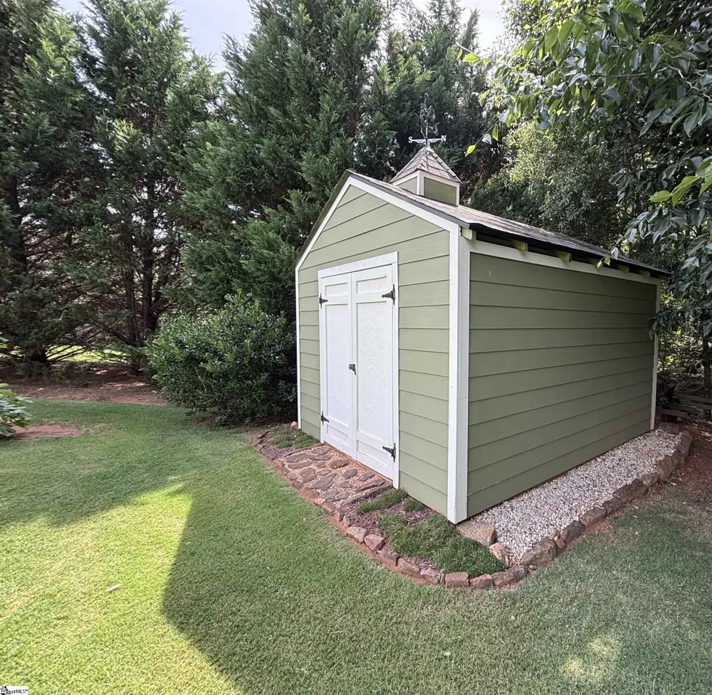 933 Benchmark Drive Wellford, SC 29385