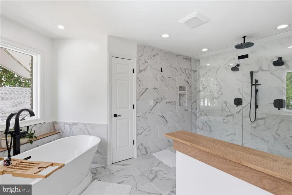 1242 INLYNNVIEW ROAD Virginia Beach, VA 23454