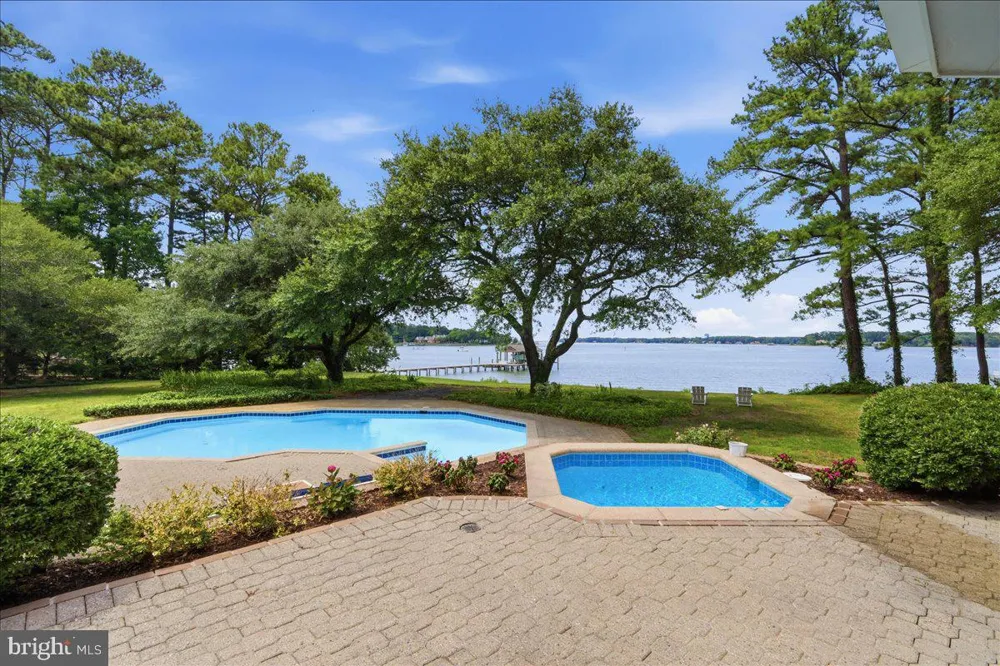 1242 INLYNNVIEW ROAD Virginia Beach, VA 23454