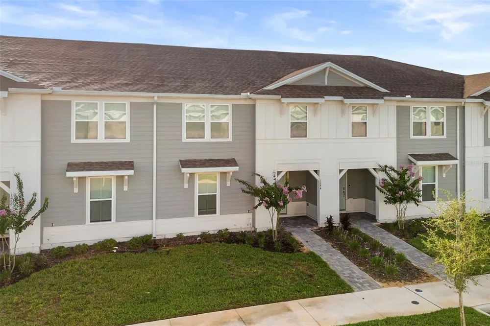 1284 BLUE ISLAND DRIVE Clermont, FL 34714