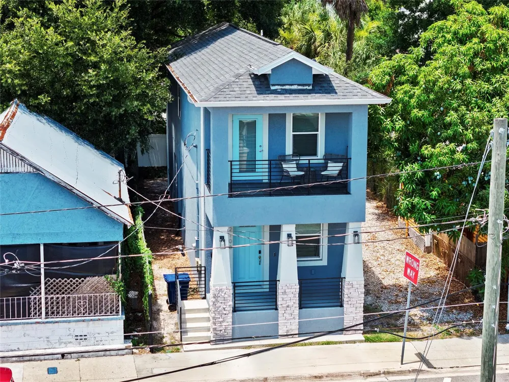 2106 E 17TH AVENUE Tampa, FL 33605