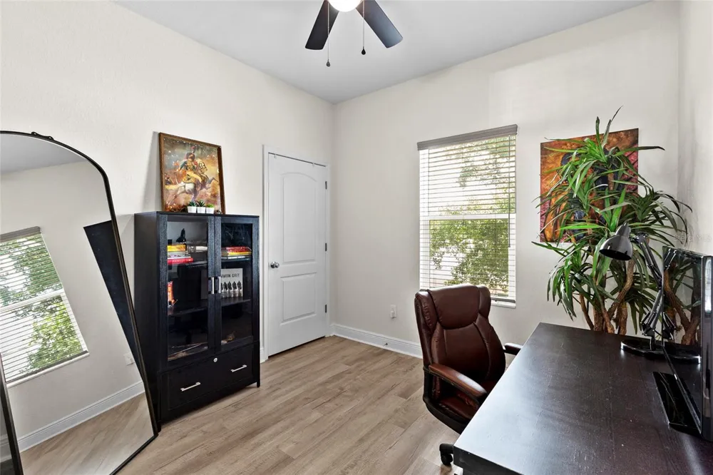 2106 E 17TH AVENUE Tampa, FL 33605