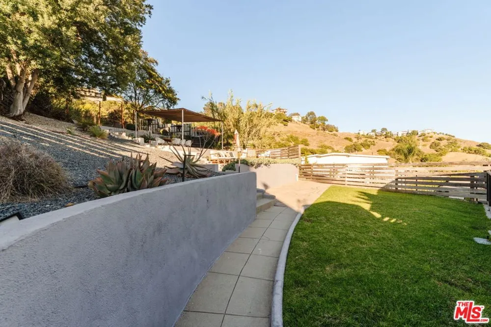 3608 Roseview Avenue Los Angeles, CA 90065