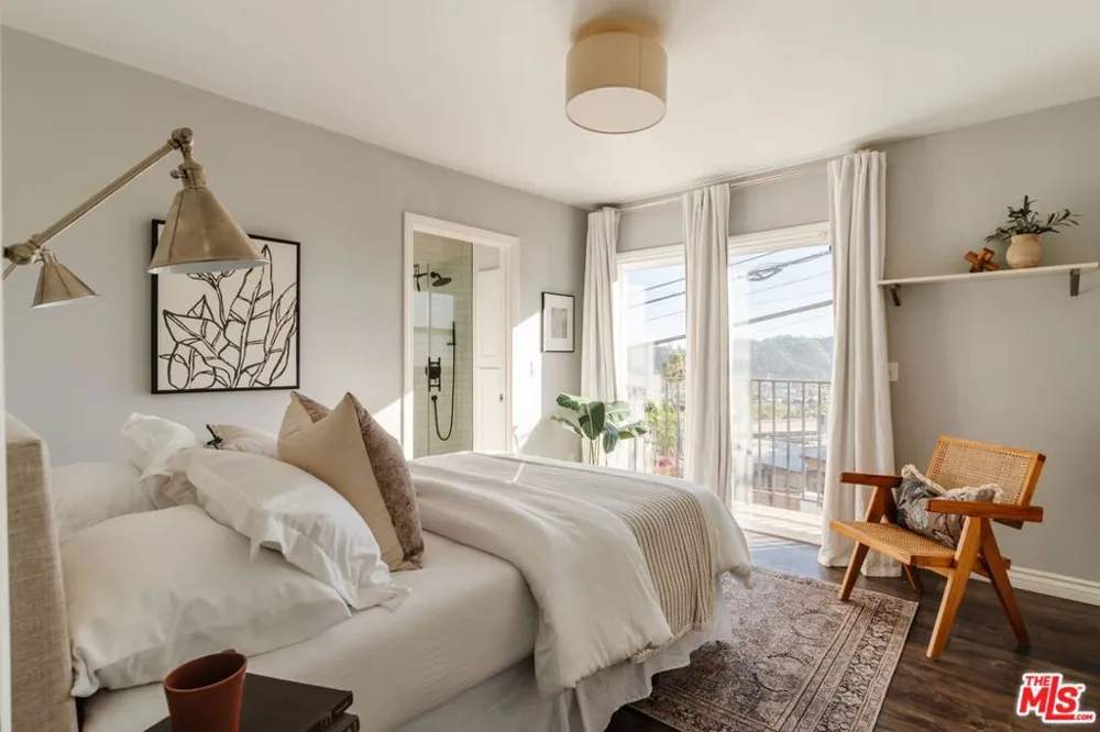 3608 Roseview Avenue Los Angeles, CA 90065