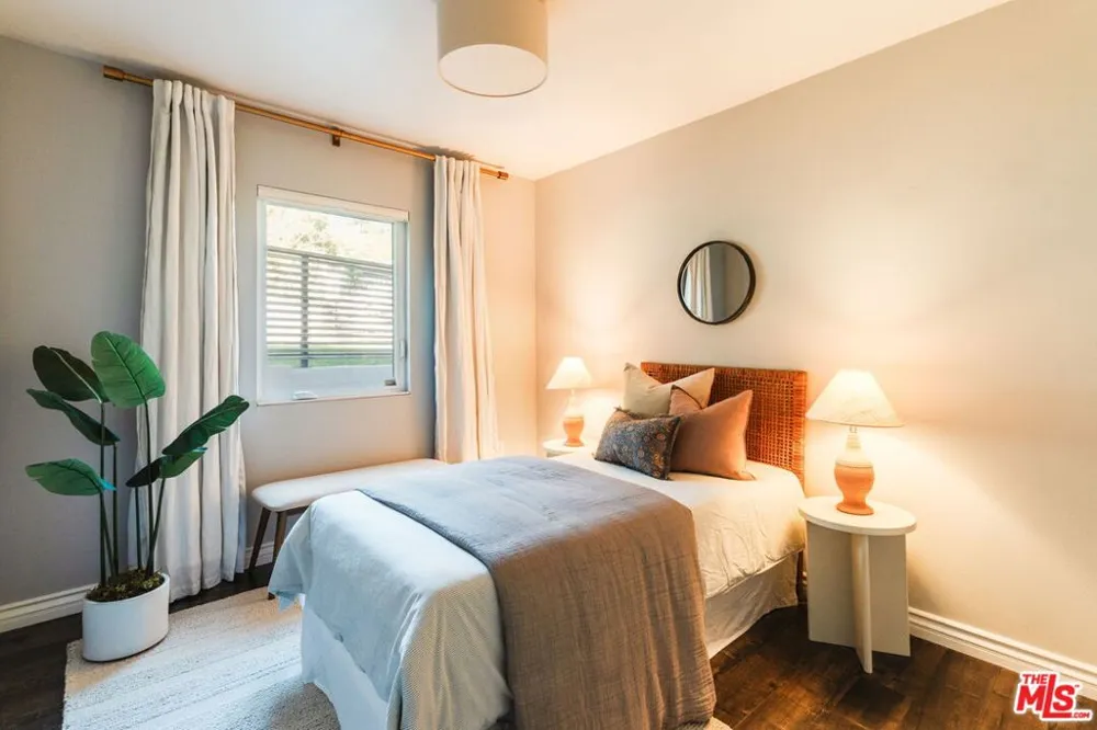 3608 Roseview Avenue Los Angeles, CA 90065