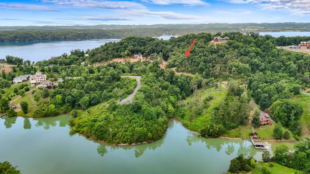 79 Stone Bridge Dr Dandridge, TN 37725
