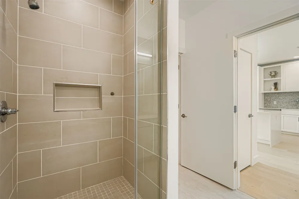 1600 S 1st Street #201 Austin, TX 78704