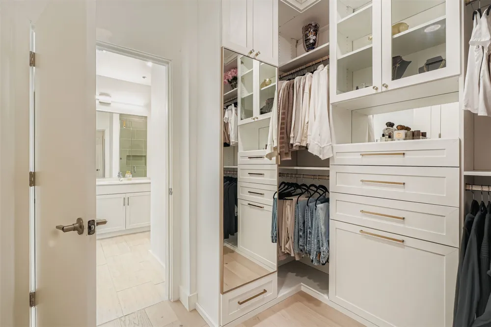 1600 S 1st Street #201 Austin, TX 78704