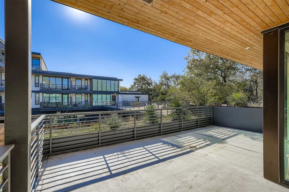 1600 S 1st Street #201 Austin, TX 78704