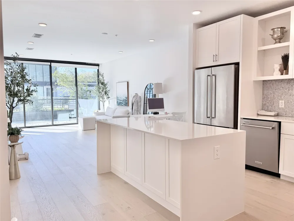 1600 S 1st Street #201 Austin, TX 78704