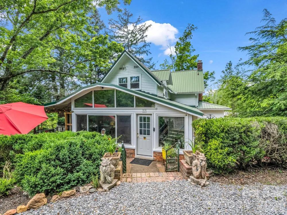 23 Sunset Drive Black Mountain, NC 28711