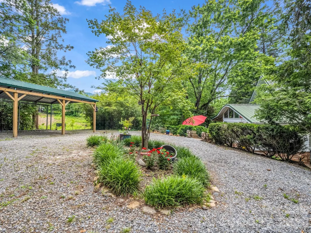 23 Sunset Drive Black Mountain, NC 28711
