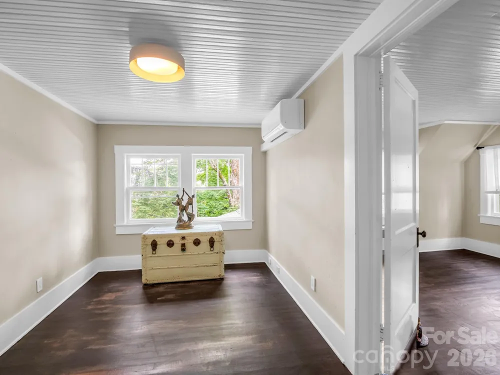 23 Sunset Drive Black Mountain, NC 28711