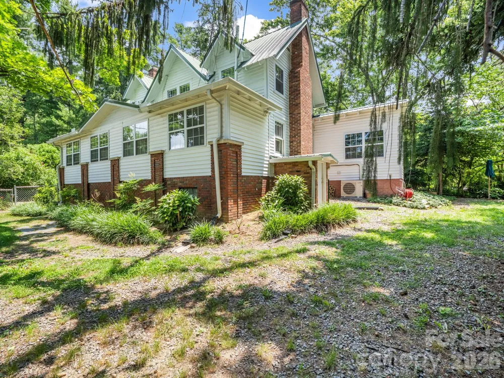 23 Sunset Drive Black Mountain, NC 28711