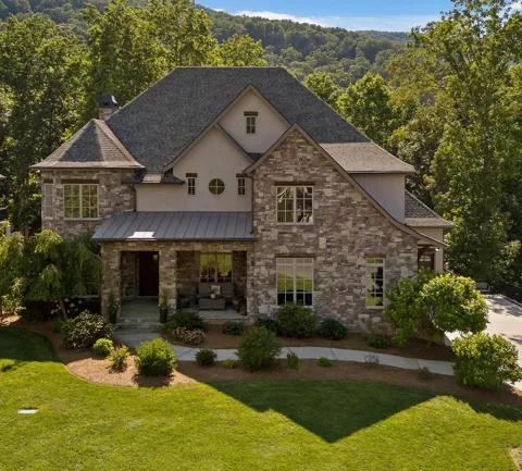 842 Dry Branch Court