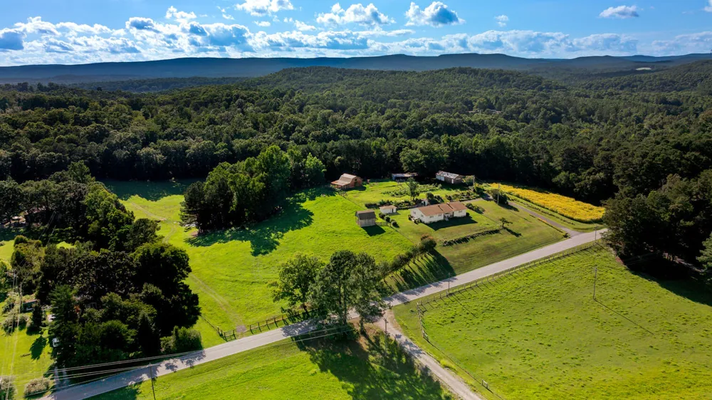 794 Halls Valley Road Trion, GA 30753