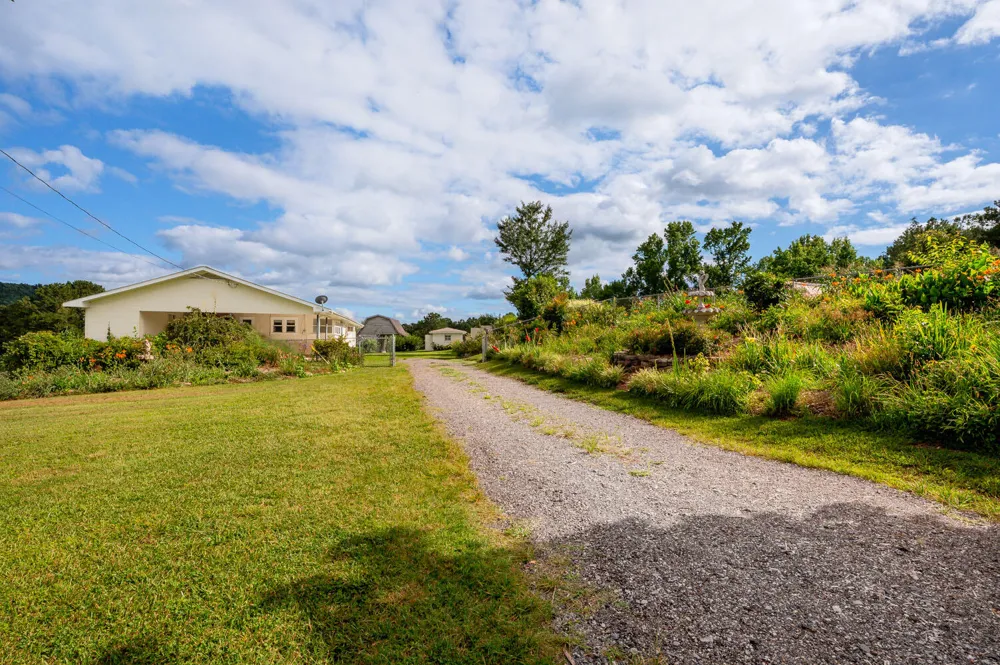 794 Halls Valley Road Trion, GA 30753