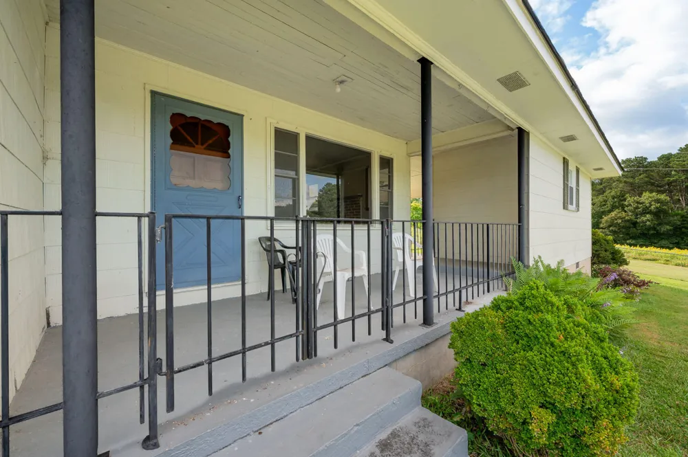 794 Halls Valley Road Trion, GA 30753