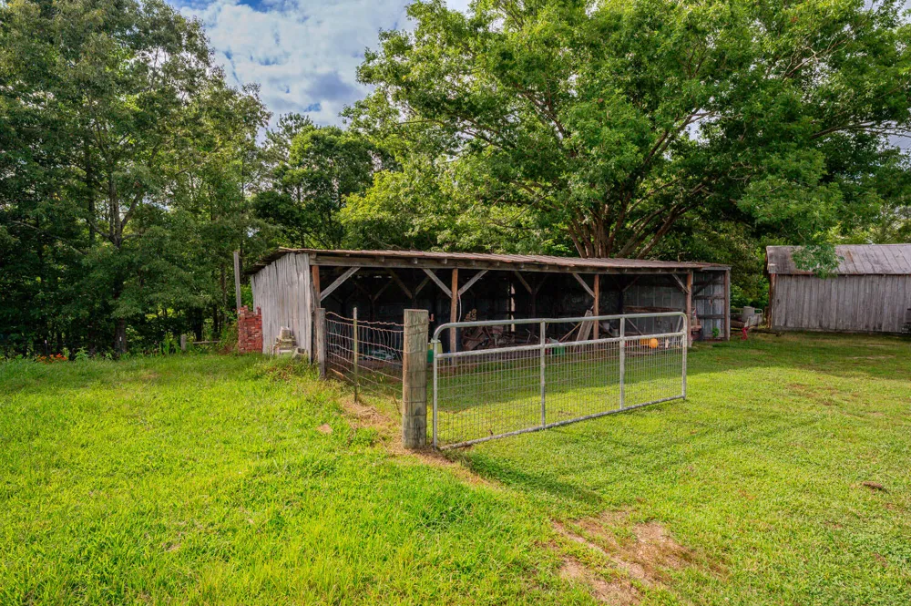 794 Halls Valley Road Trion, GA 30753