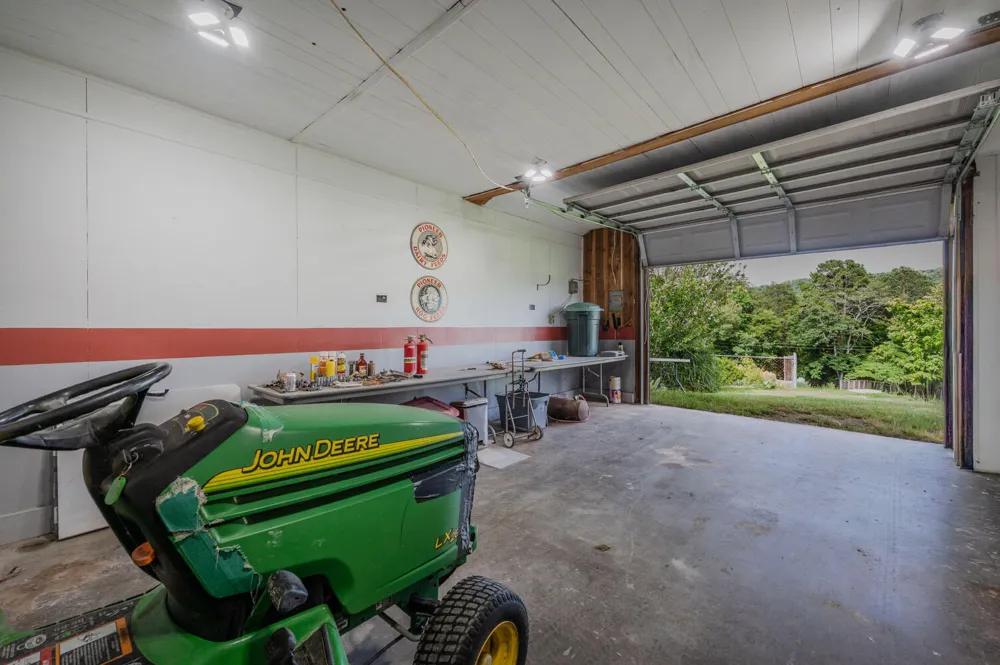 794 Halls Valley Road Trion, GA 30753