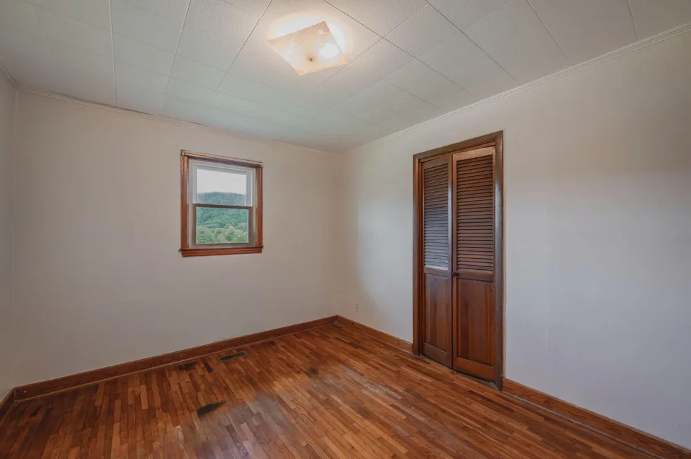 794 Halls Valley Road Trion, GA 30753