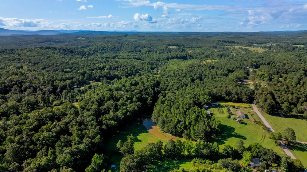 794 Halls Valley Road Trion, GA 30753